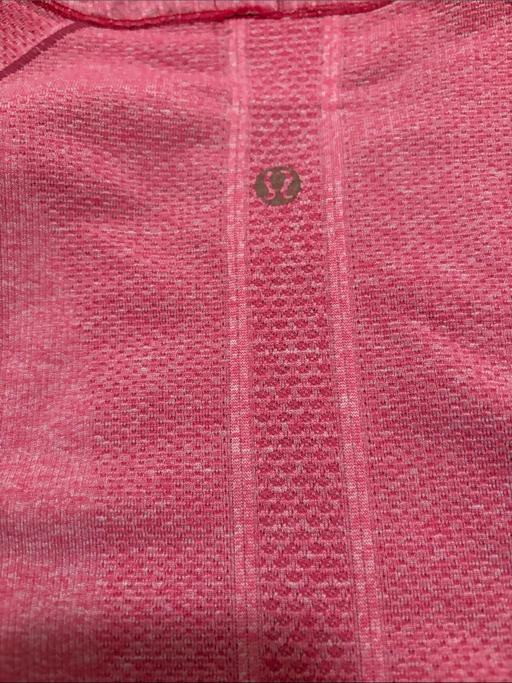 Lululemon - Picture 2 of 4